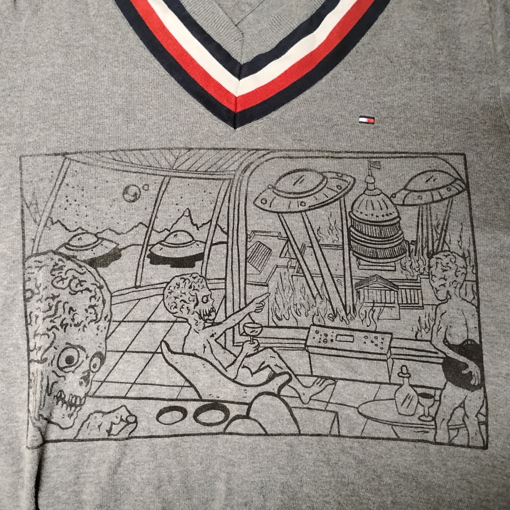 Tommy Hilfiger Gray Graphic Sweater